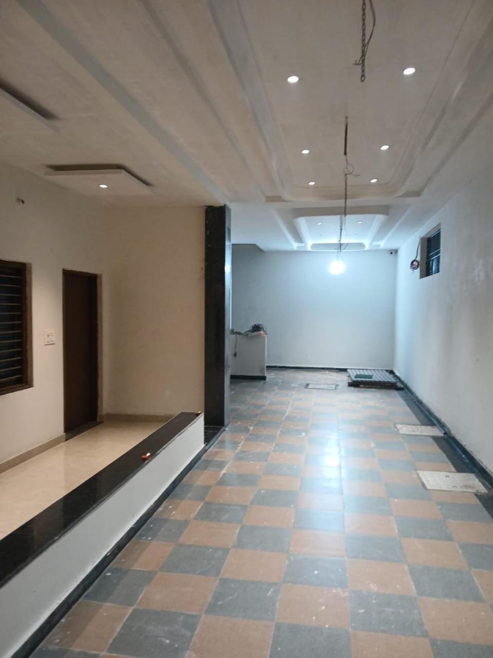 Hotel Jaipur In, Jatipura Parikrama Marg Near Mukharvind Temple Govardhan Exterior photo